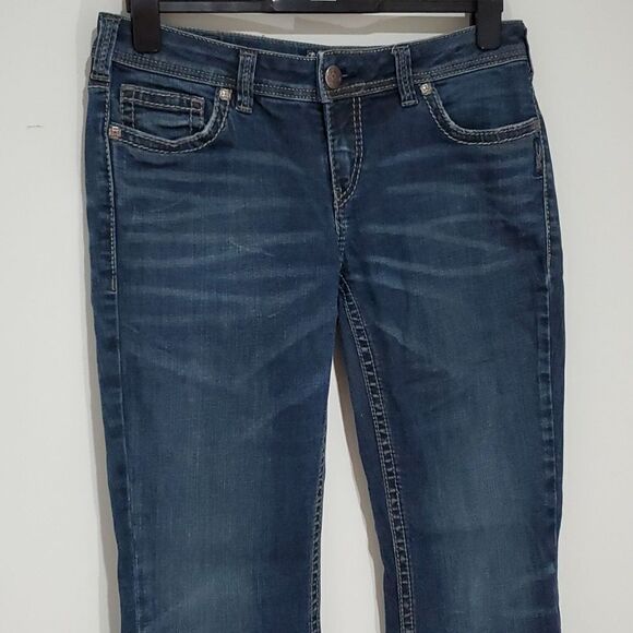SILVER Aiko super stretch dark wash 32x31 mid rise boot cut jeans - Picture 1 of 8